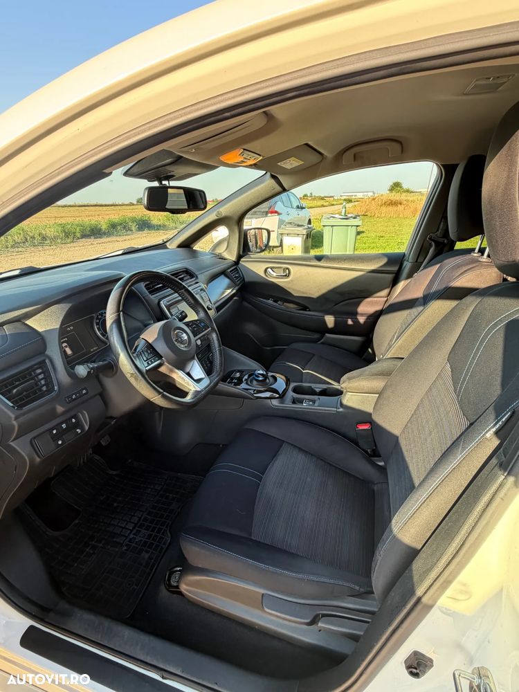 Nissan LEAF 40 kWh N-Connecta - 14