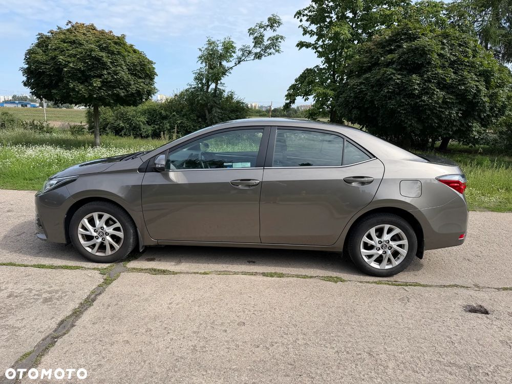 Toyota Corolla 1.6 Comfort - 8