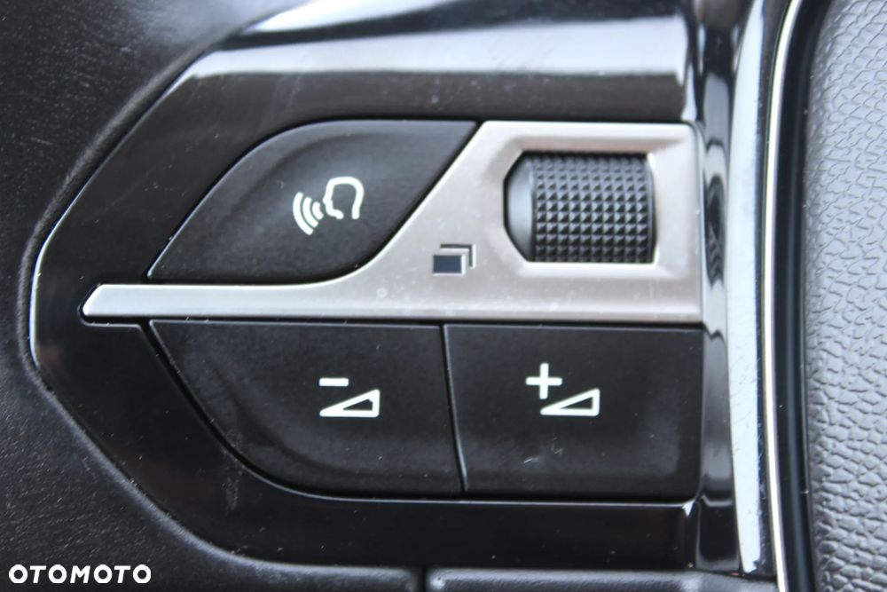 Peugeot 5008 BlueHDi 120 Allure - 17
