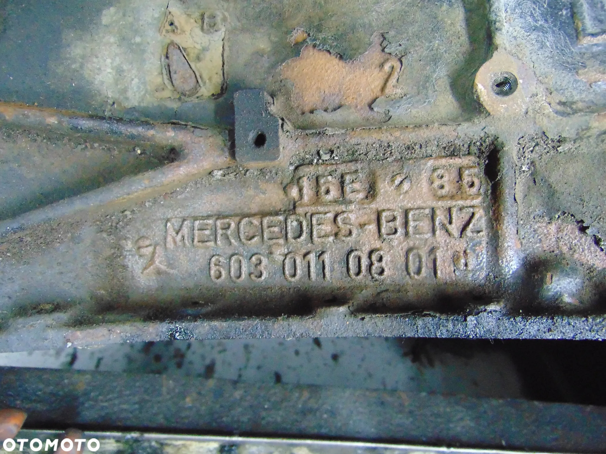Blok silnika Mercedes w124 3,0D - 11