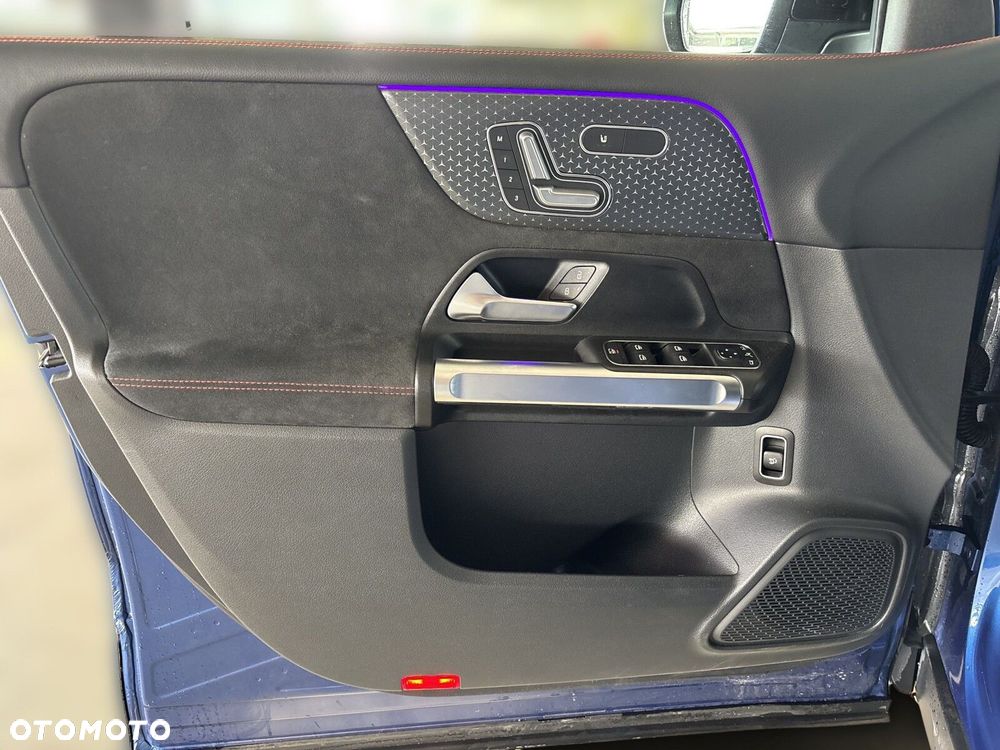 Mercedes-Benz GLB - 17