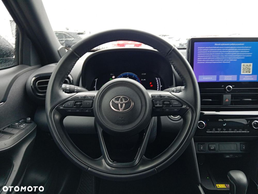 Toyota Yaris Cross - 18