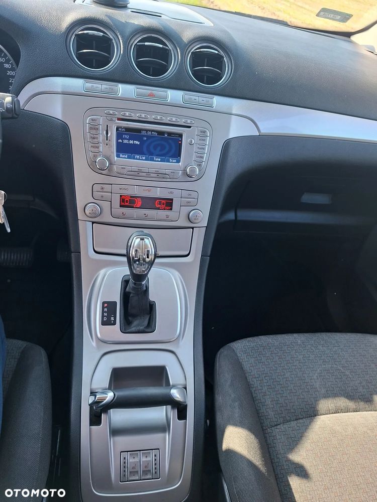 Ford Galaxy 2.3 Trend - 9