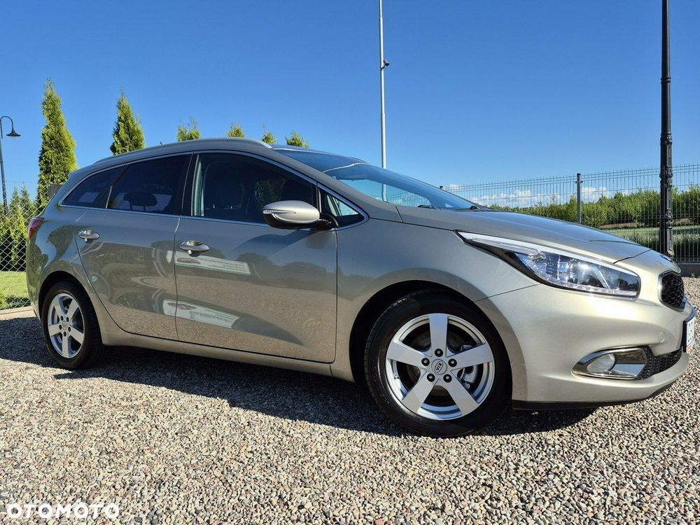 Kia Ceed - 22