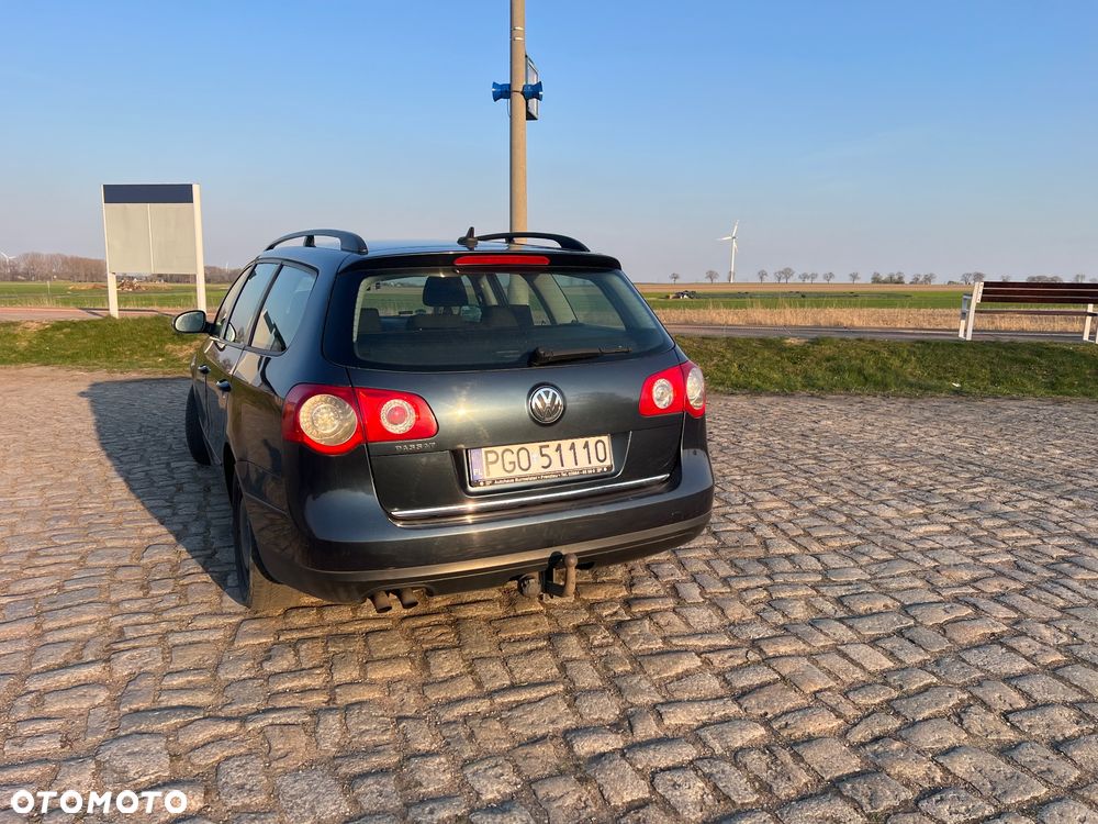 Volkswagen Passat 1.9 TDI Individual - 5