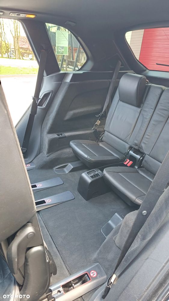 BMW X5 xDrive48i - 16