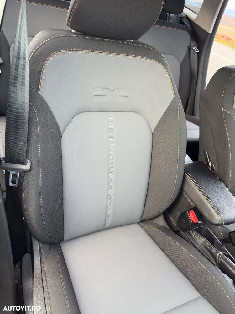 Dacia Duster TCe 150 GPF 4WD SL Techroad - 27