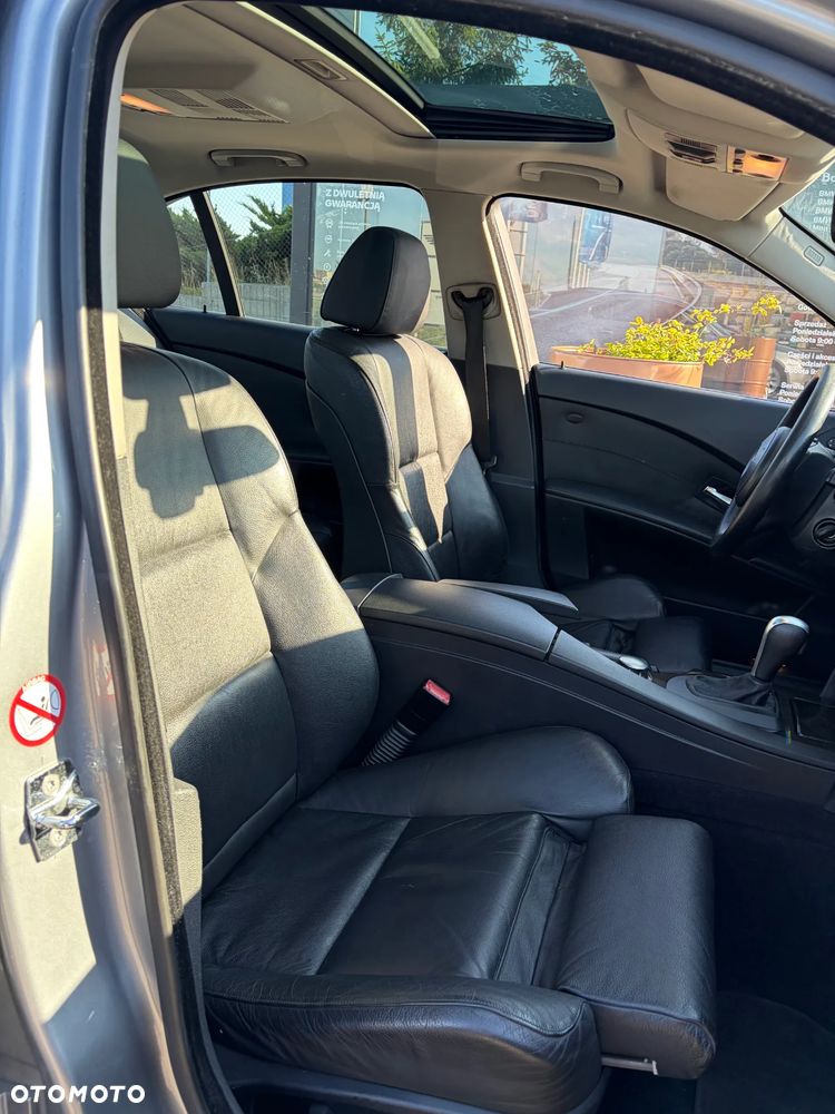 BMW Seria 5 545i - 10