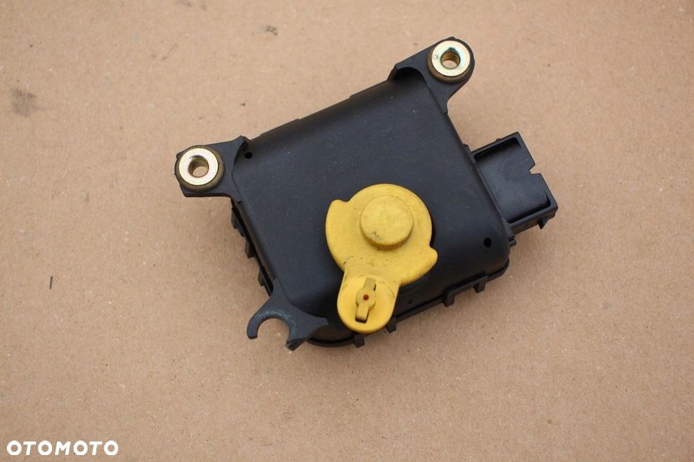 Silniczek nagrzewnicy VW SEAT AUDI SKODA 8D2820511C - 3