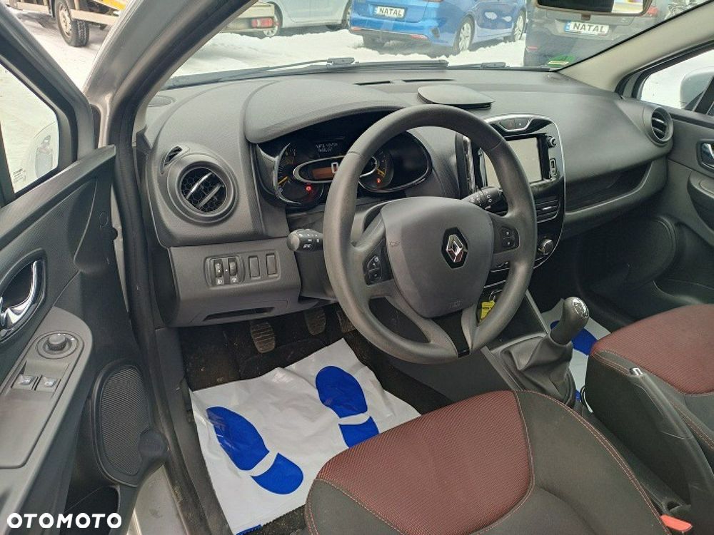 Renault Clio - 12