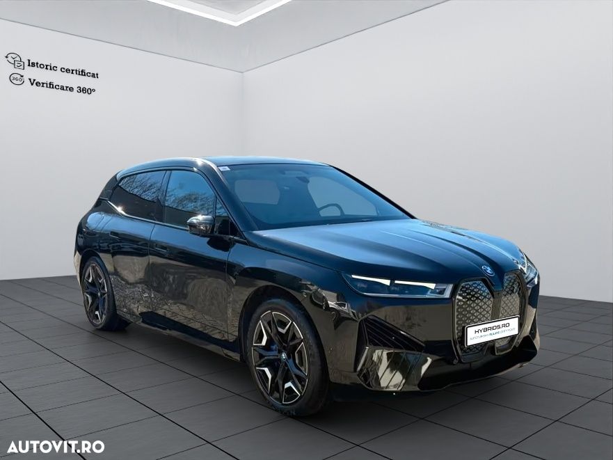 BMW iX xDrive40 - 8