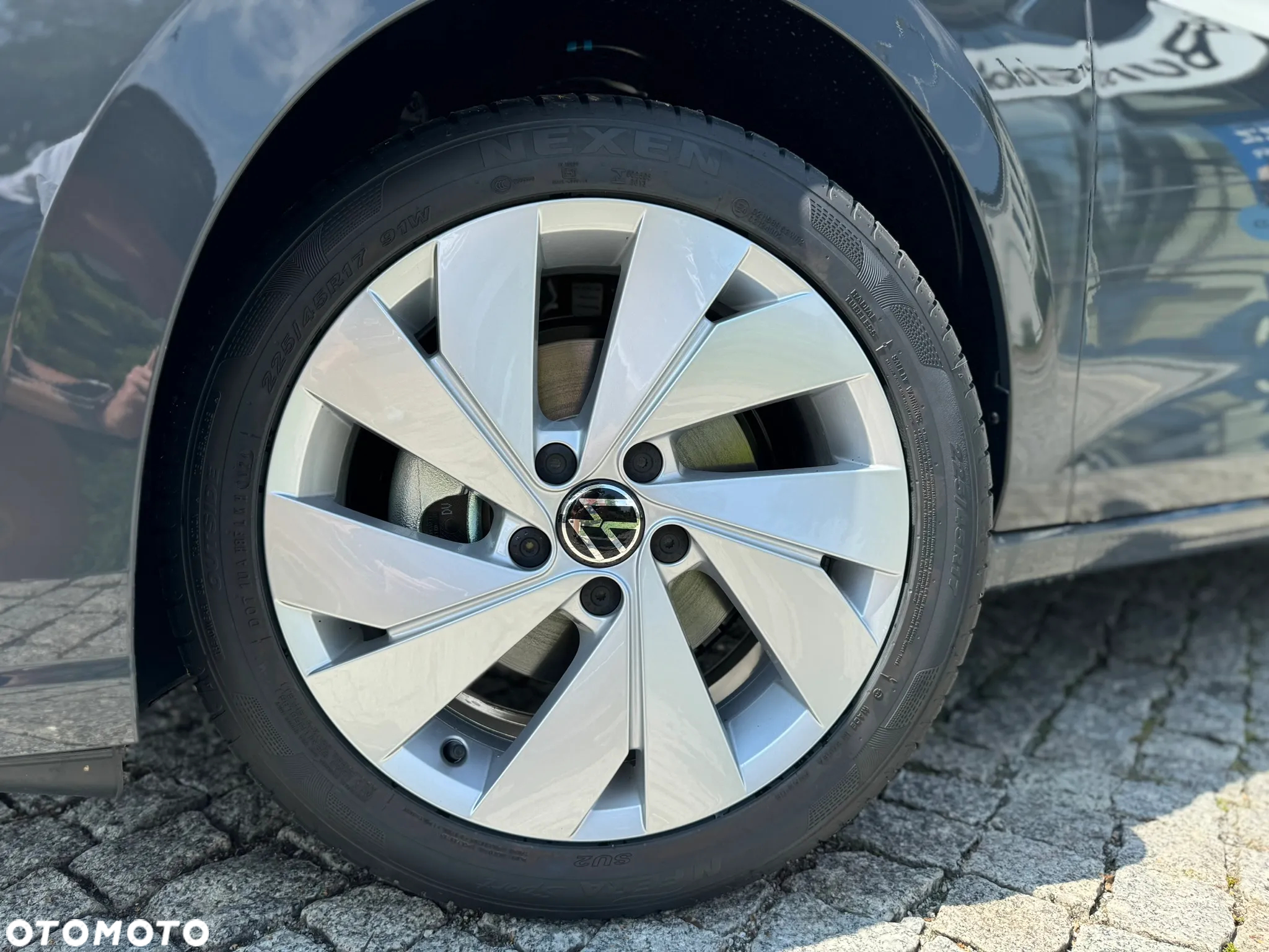 Volkswagen Golf VIII 1.5 TSI Life Plus - 10