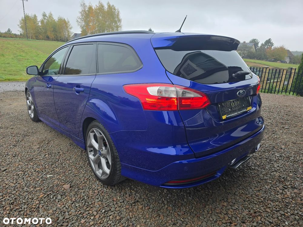 Ford Focus - 8