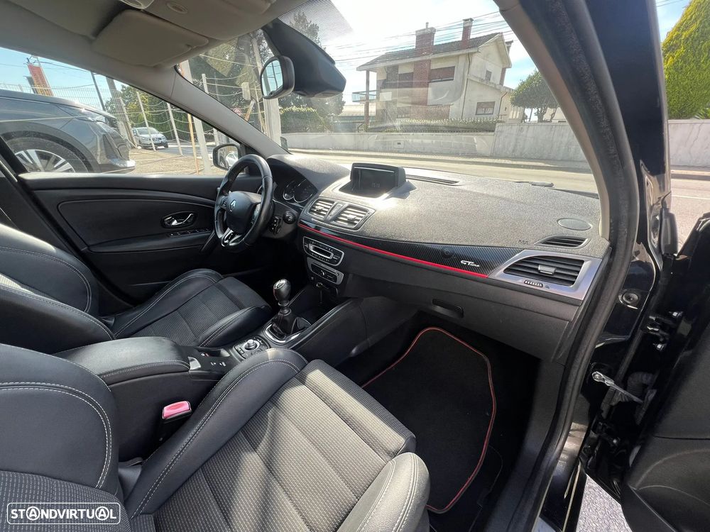 Renault Mégane Sport Tourer 1.5 dCi GT Line SS - 12