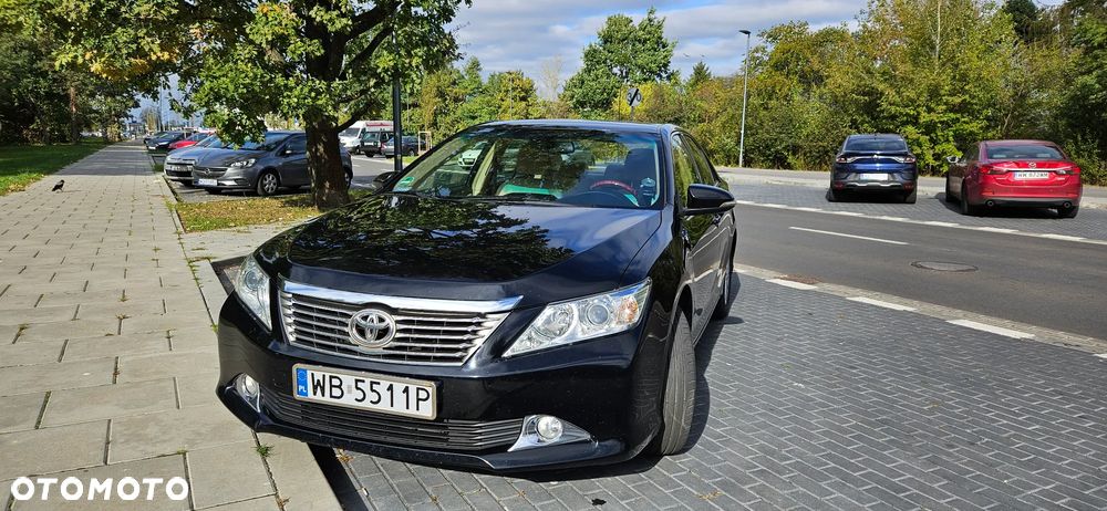 Toyota Camry - 3