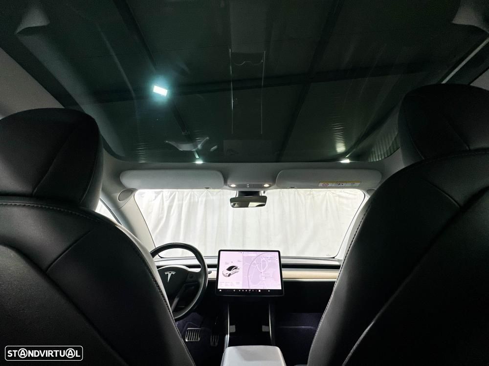 Tesla Model 3 Long-Range Dual Motor AWD - 24