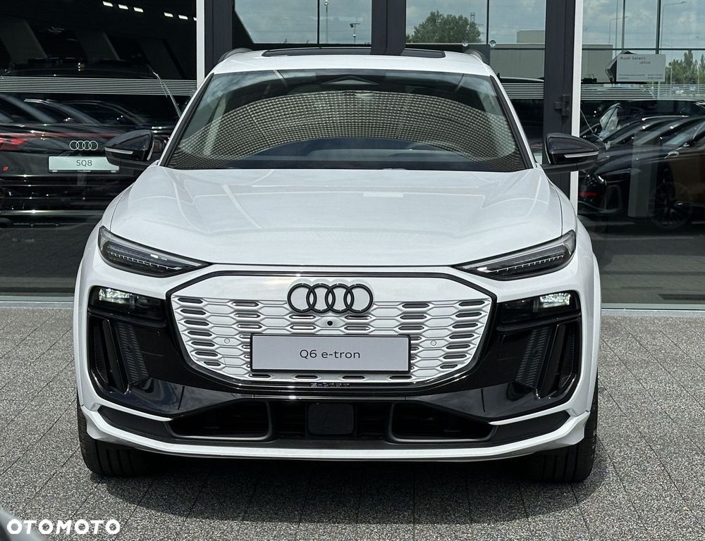 Audi Q6 e-tron - 2