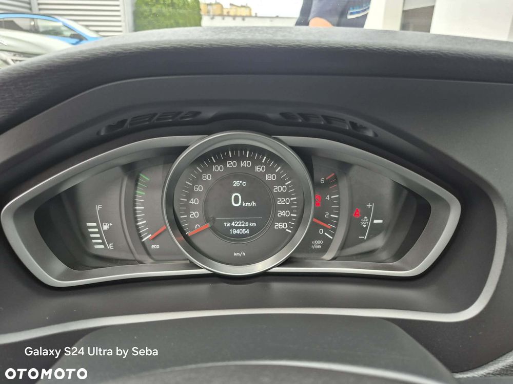 Volvo V40 D2 Drive-E Base - 17