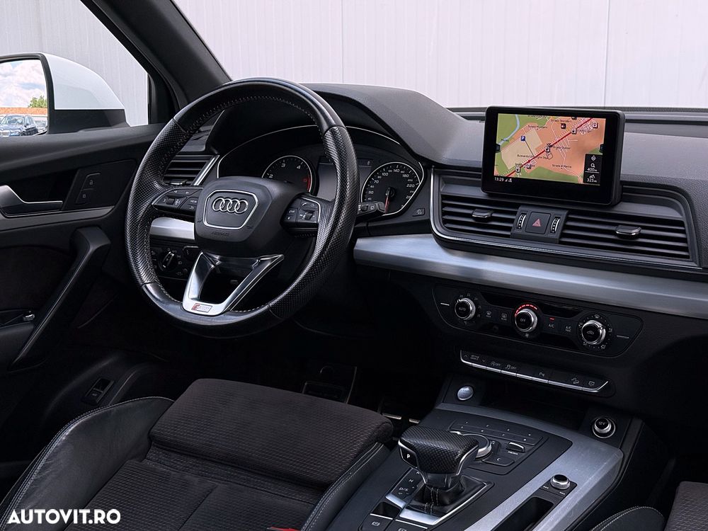 Audi Q5 2.0 40 TDI quattro S tronic Design - 20
