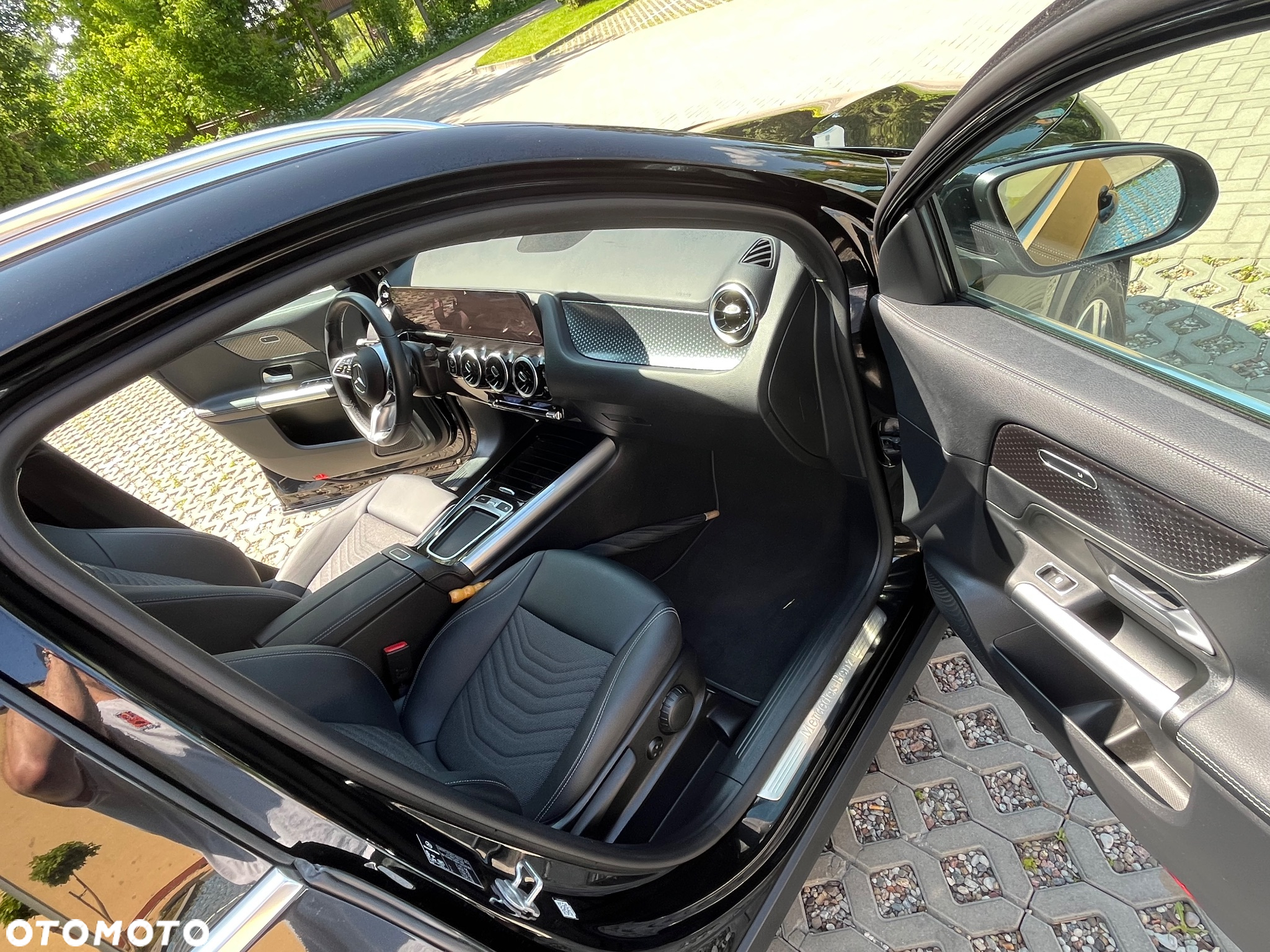 Mercedes-Benz GLA 180 d 8G-DCT - 22