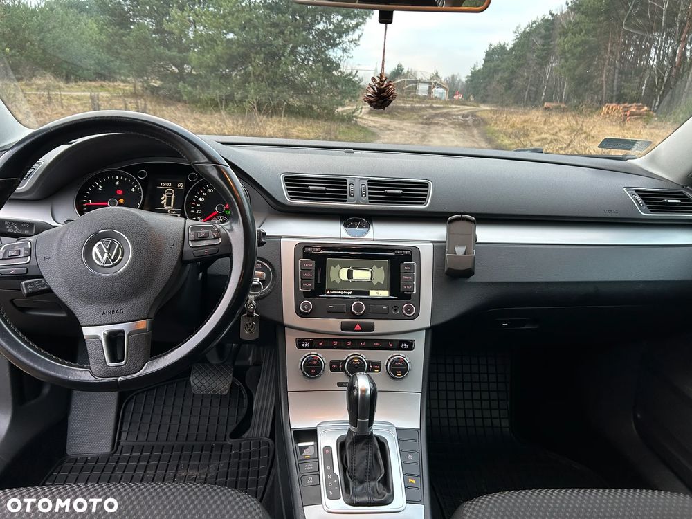 Volkswagen Passat 2.0 TDI Highline DSG - 17