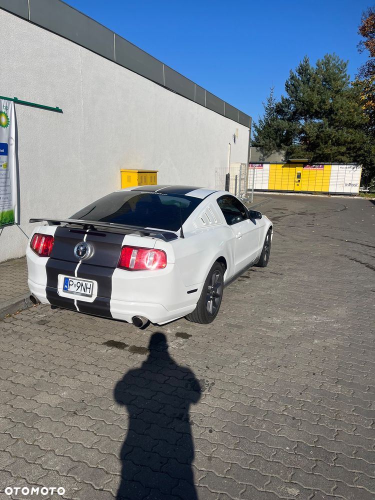 Ford Mustang 3.7 V6 Premium - 24