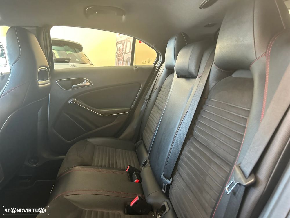 Mercedes-Benz A 180 CDI BE Edition AMG Line - 18