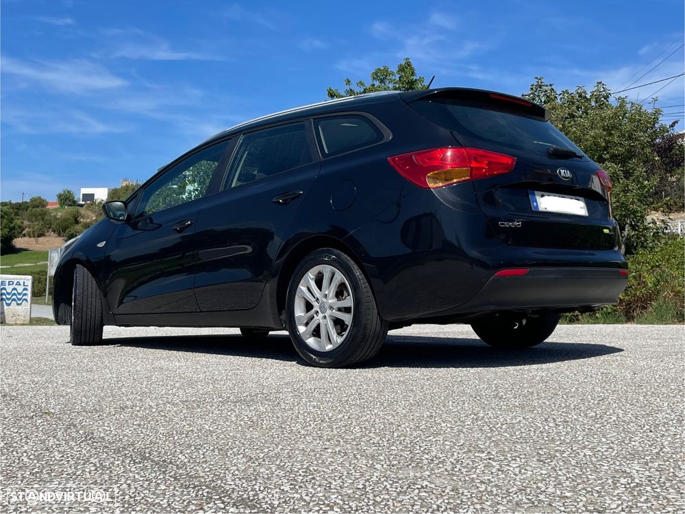 Kia Ceed SW 1.4 CRDi ECO - 17