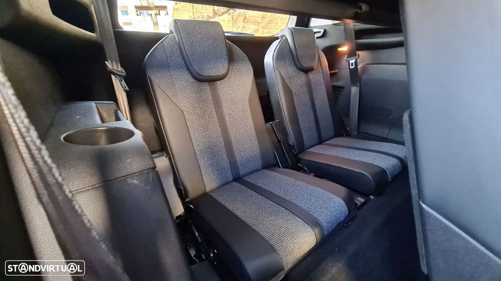 Peugeot 5008 1.5 BlueHDi Allure EAT8 - 49