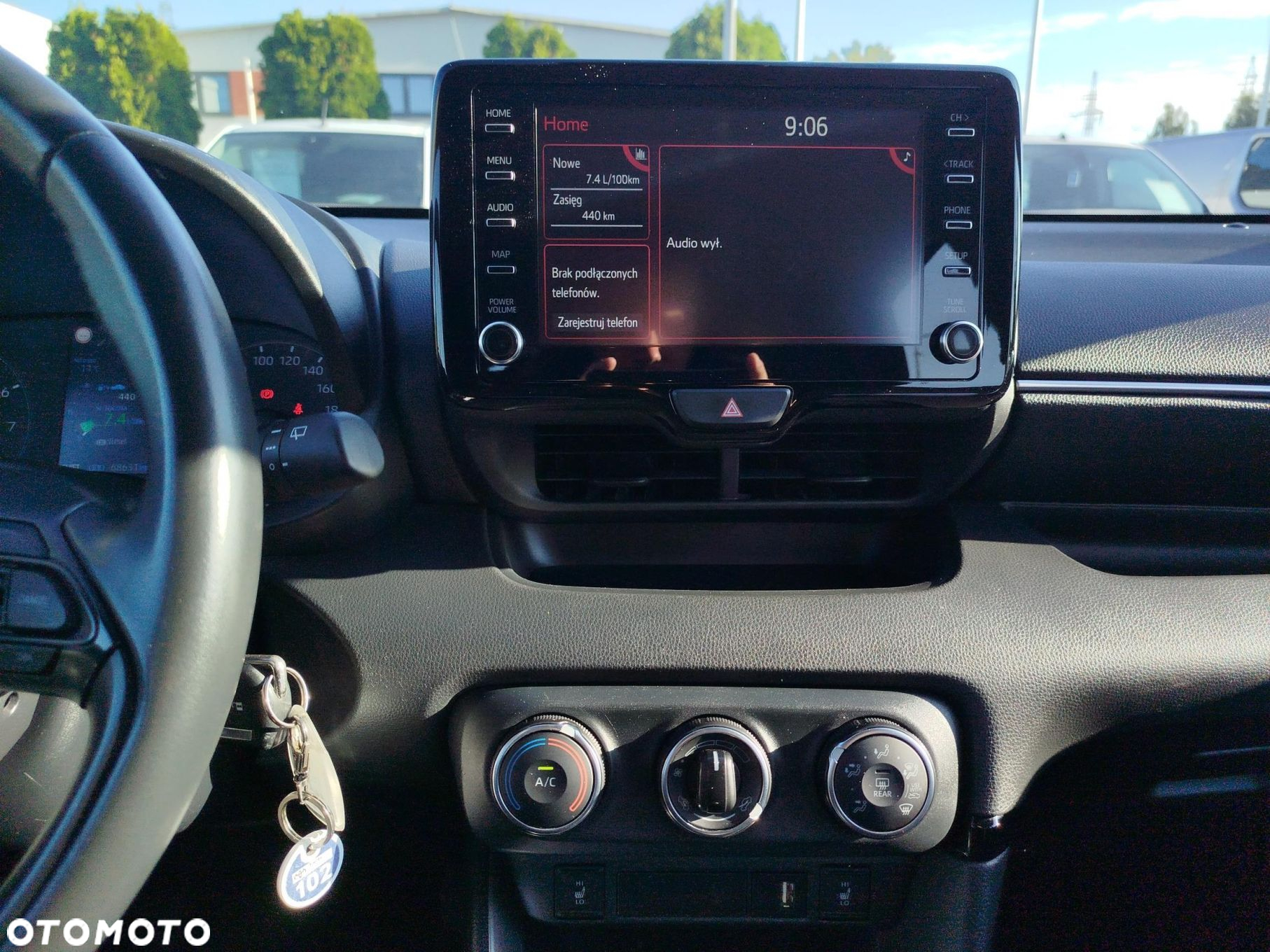 Toyota Yaris - 12