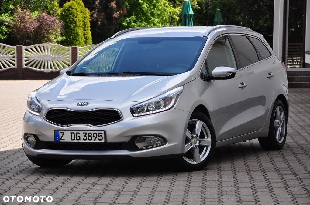Kia Ceed 1.6 GDI ISG Spirit - 1