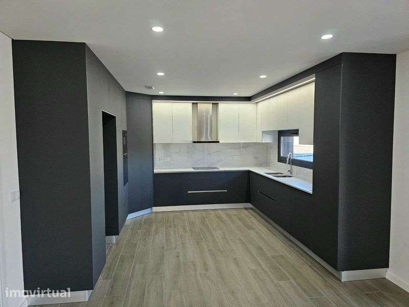 Moradia Nova t3- em Ourém - Grande imagem: 5/12