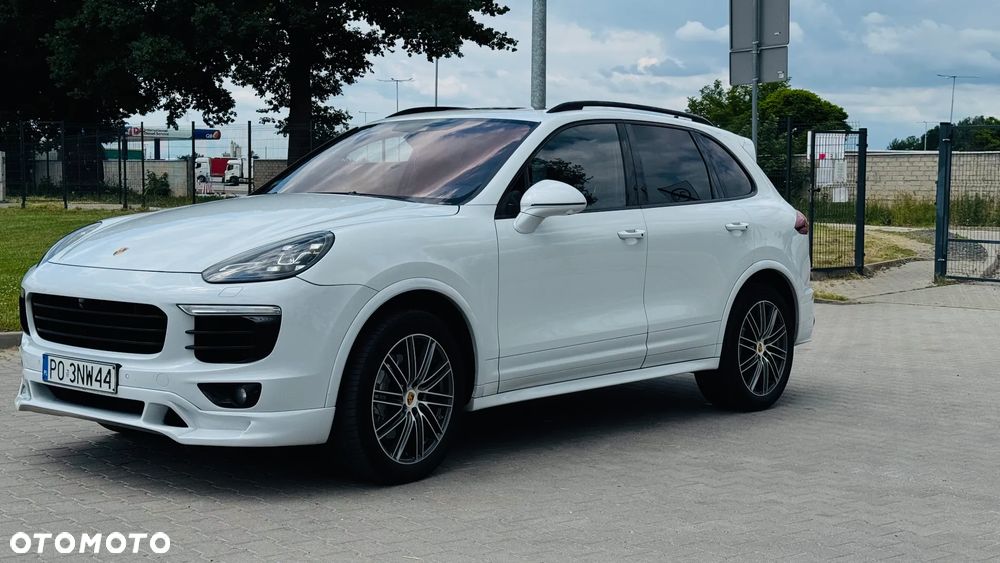 Porsche Cayenne S Diesel Platinum Edition - 10