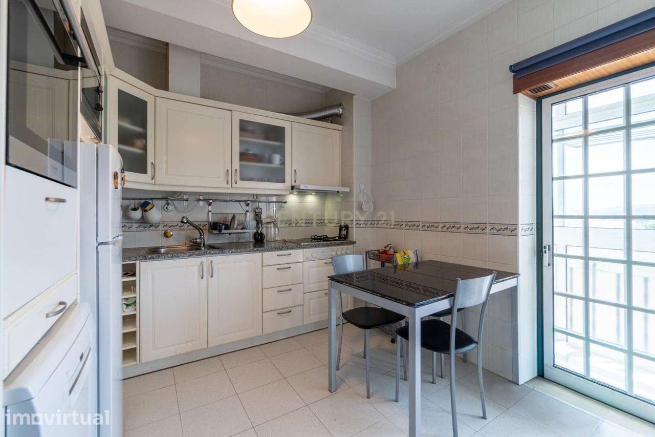 Apartamento T3 - Totalmente mobilado - Grande imagem: 2/25