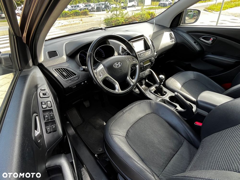Hyundai ix35 1.7 CRDi 2WD UEFA EURO 2012 Edition - 27