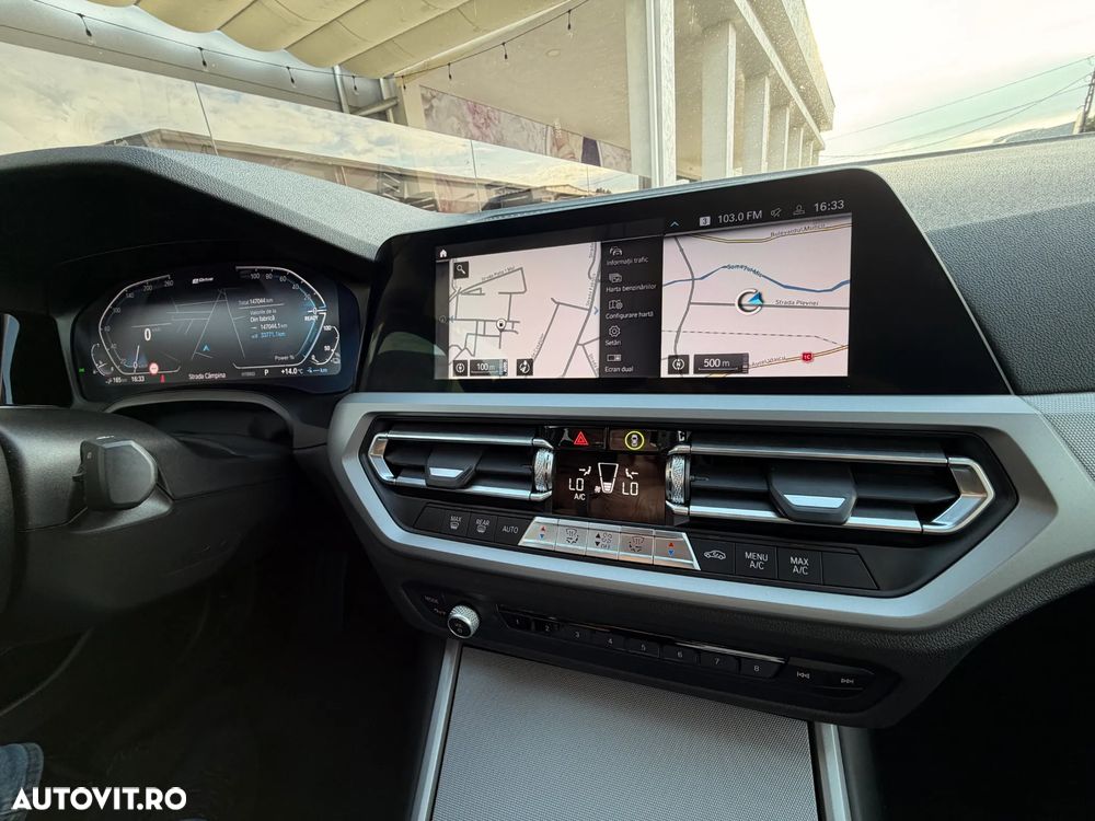 BMW Seria 3 330e Aut. Advantage - 31