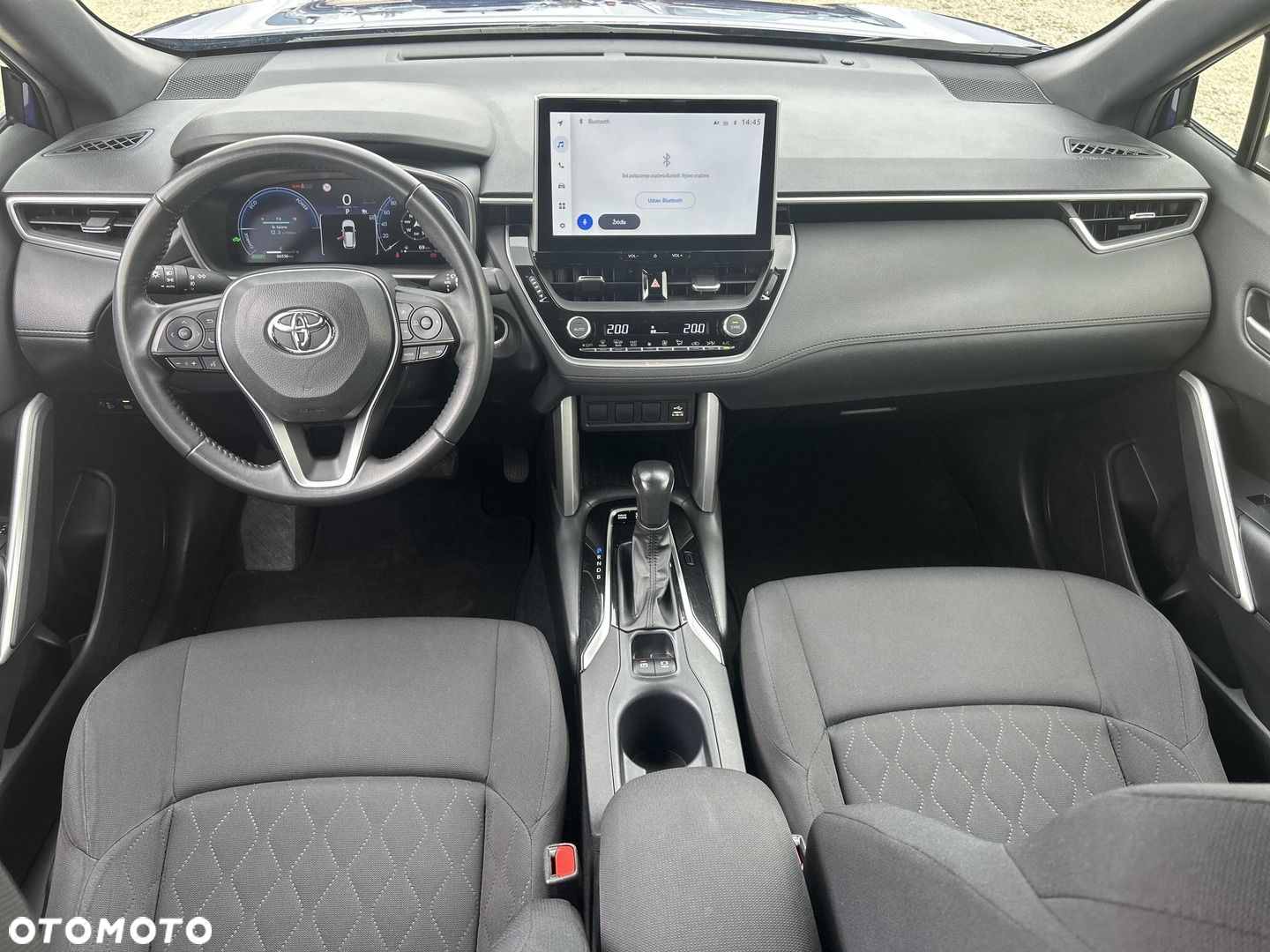 Toyota Corolla Cross 2.0 Hybrid Comfort - 12