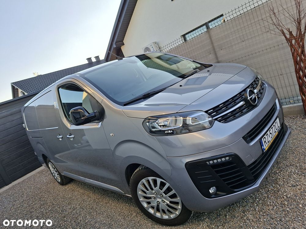 Opel Vivaro - 1