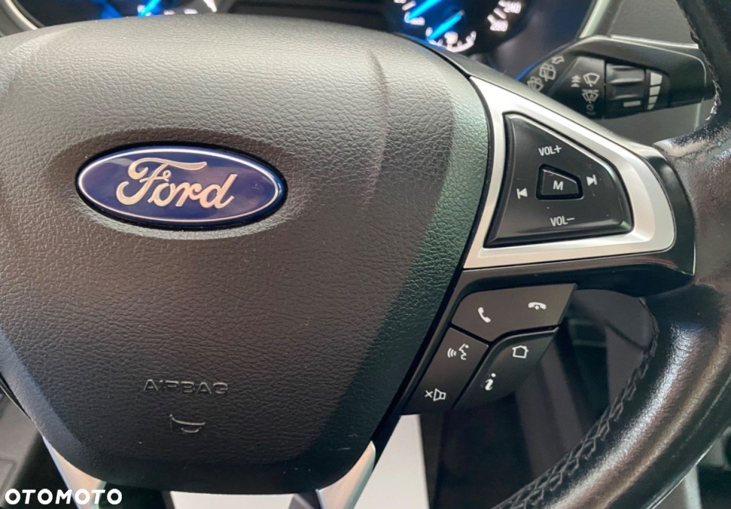 Ford Mondeo - 8