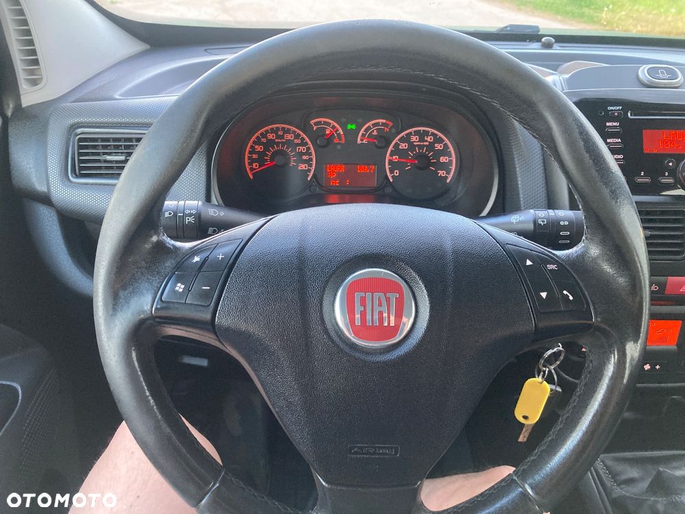 Fiat Doblo 2.0 Multijet 16V Emotion - 20