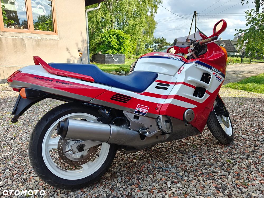 Honda CBR - 3