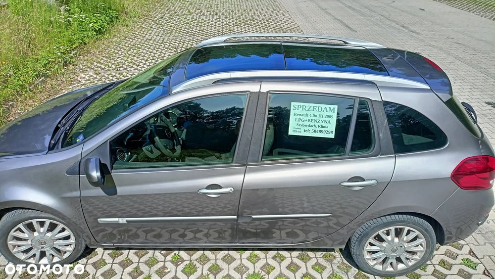 Renault Clio - 21