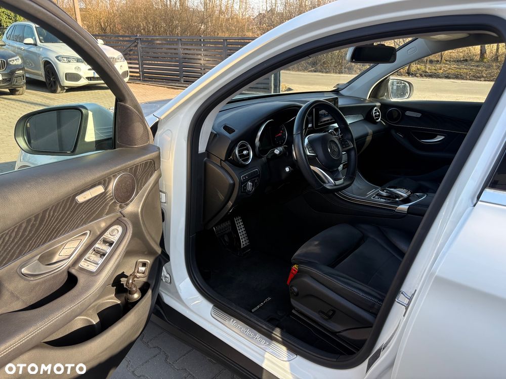 Mercedes-Benz GLC - 12