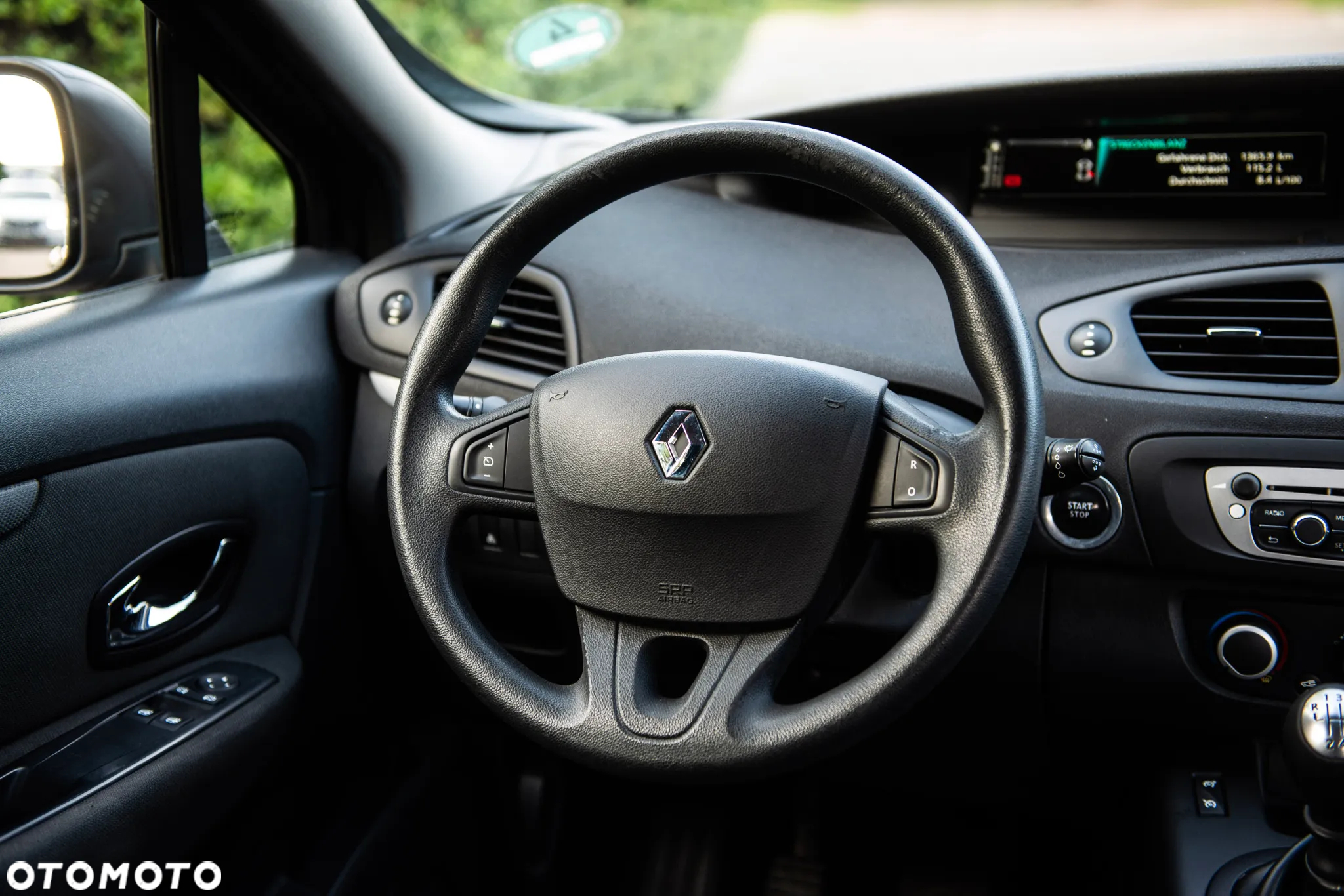 Renault Scenic 1.6 16V 110 Dynamique - 29