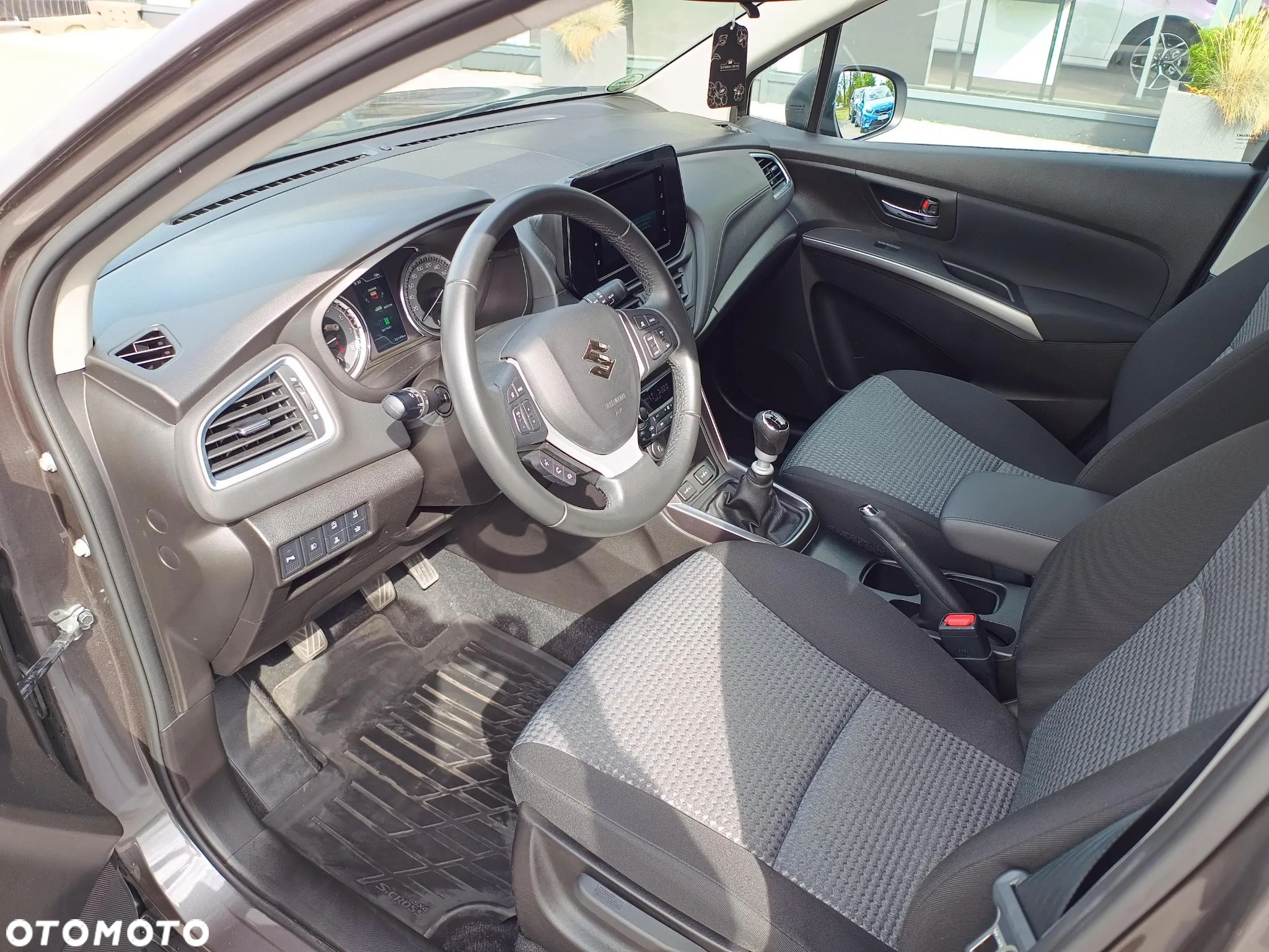 Suzuki SX4 S-Cross 1.4 SHVS Premium - 9