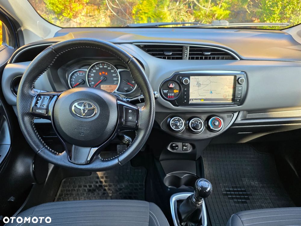 Toyota Yaris 1.33 VVT-i Executive - 22