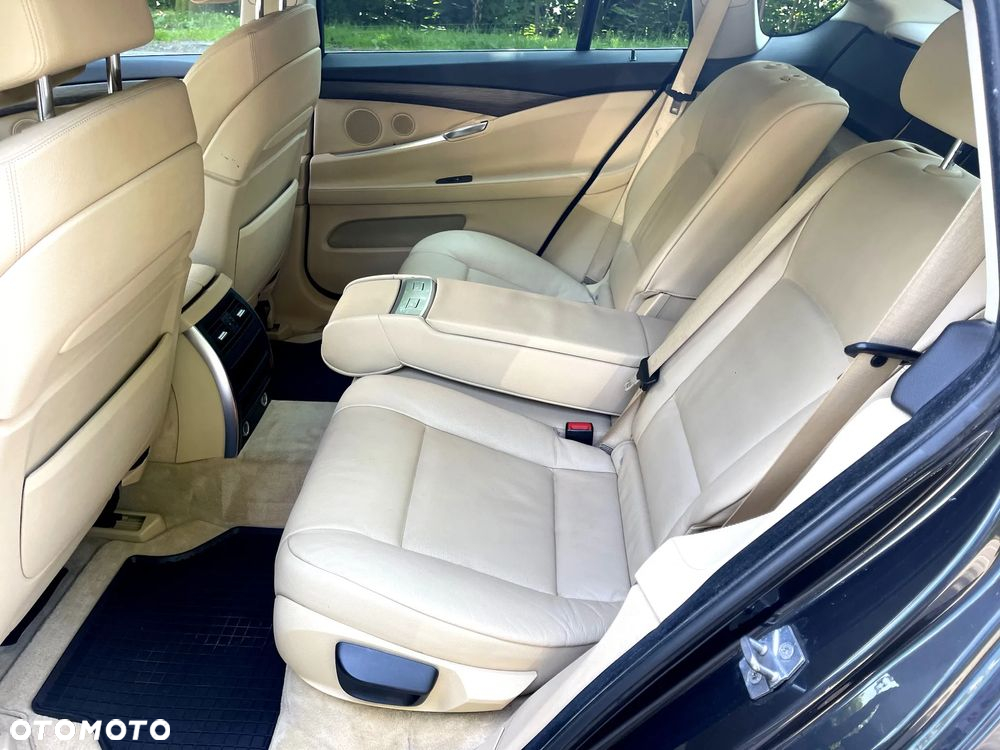 BMW 5GT 530d xDrive Gran Turismo - 27