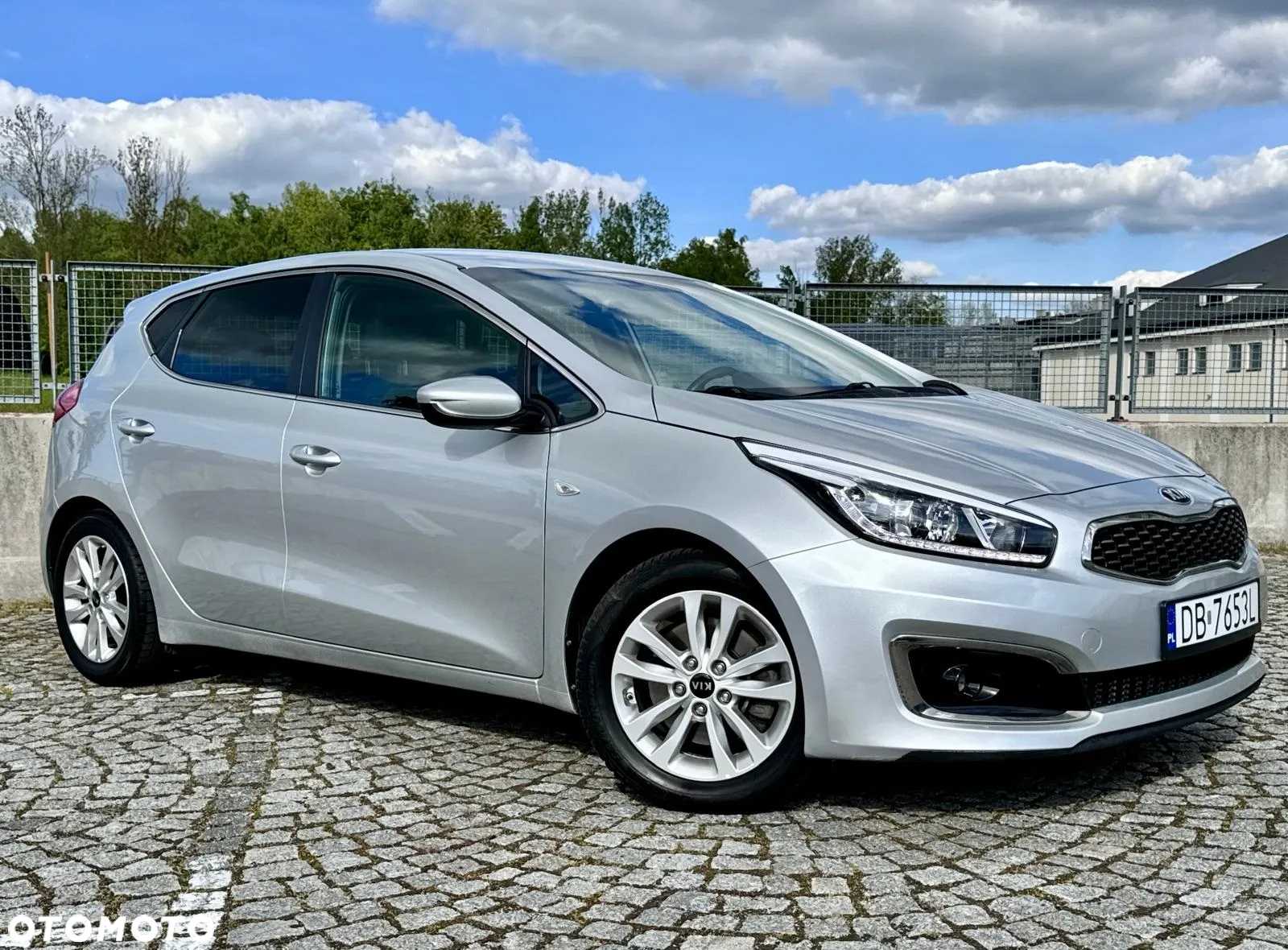 Kia Ceed 1.4 CVVT Dream Team Edition - 9