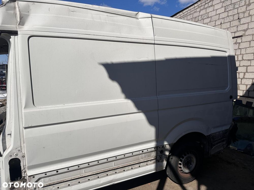 VW CRAFTER II 2019 BŁOTNIK ĆWIARA BOK POSZYCIE LEWY TYŁ EUROPA - 1