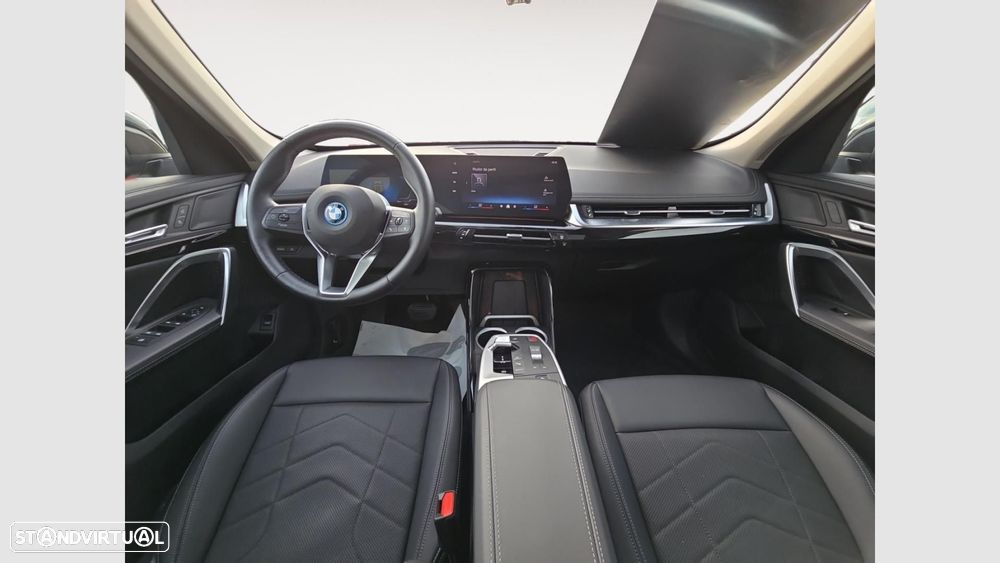 BMW ix1 eDrive20 xLine - 11